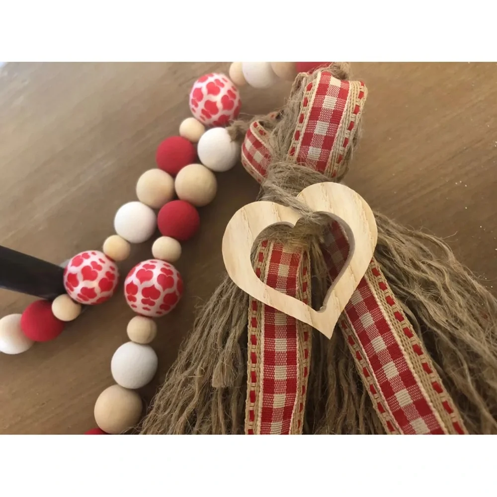 Valentine‘s Day Wood Bead Garland Farmhouse Tiered Tray Decoration‎ Beads